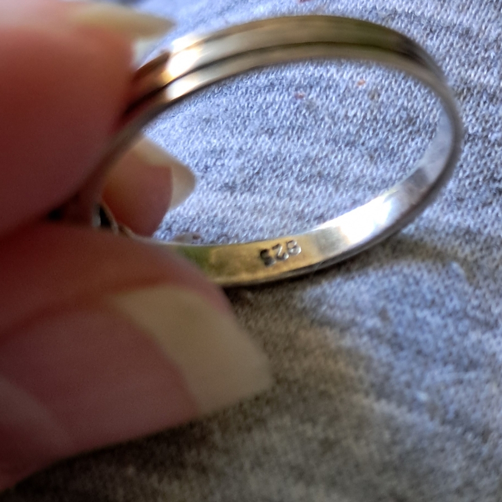 Vintage Sterling Silver Onyx Simple Unisex Ring Band Size 8.5 - Picture 3 of 10